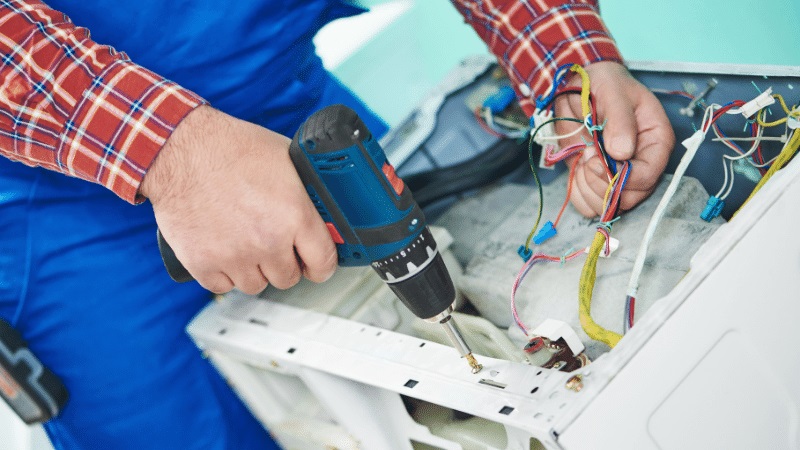 Erenler Dominox Dominox çamaşır makinesi kart tamiri – Su almama arızası orijinal parça ile giderildi. - Teknik servis örneği